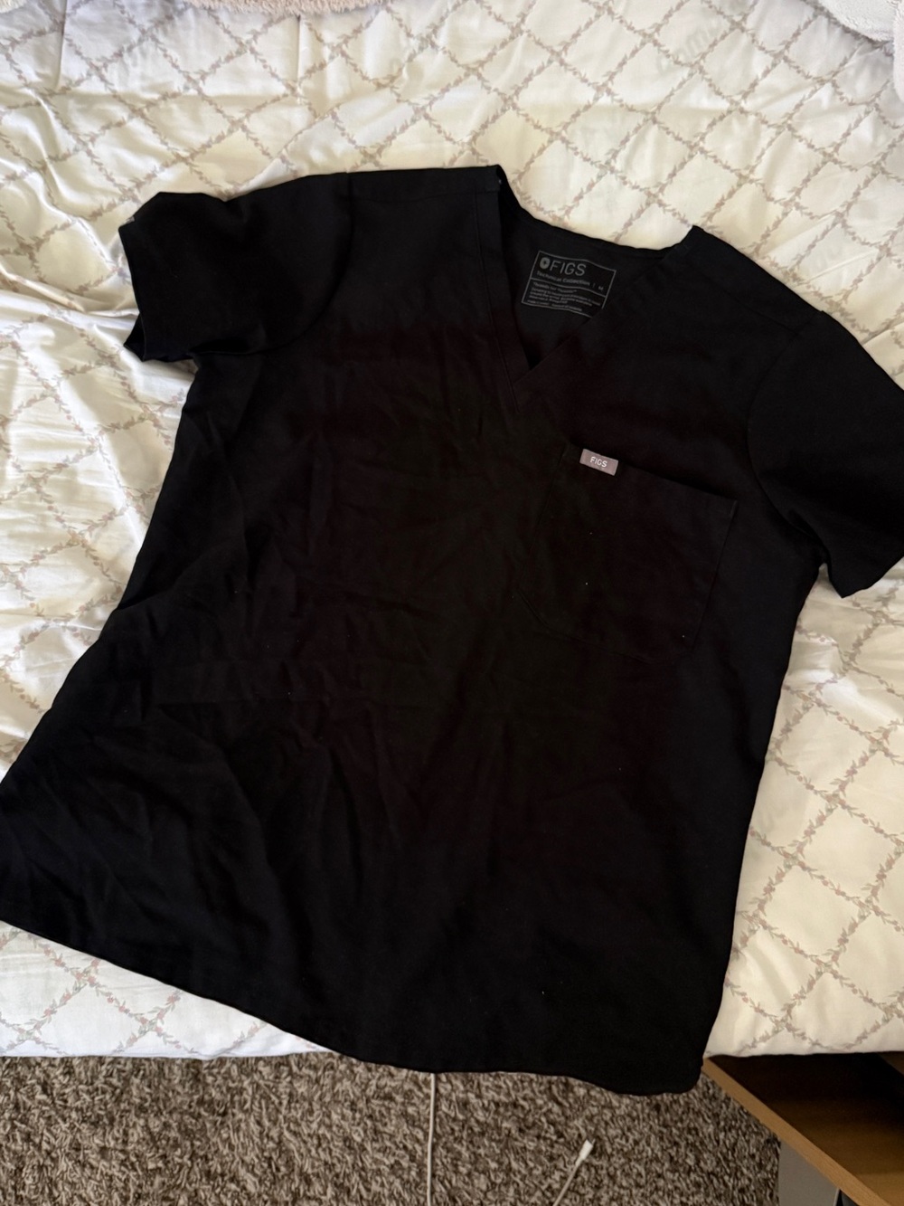 FIGS Catarina One-Pocket Scrub Top Black Short Sleeve